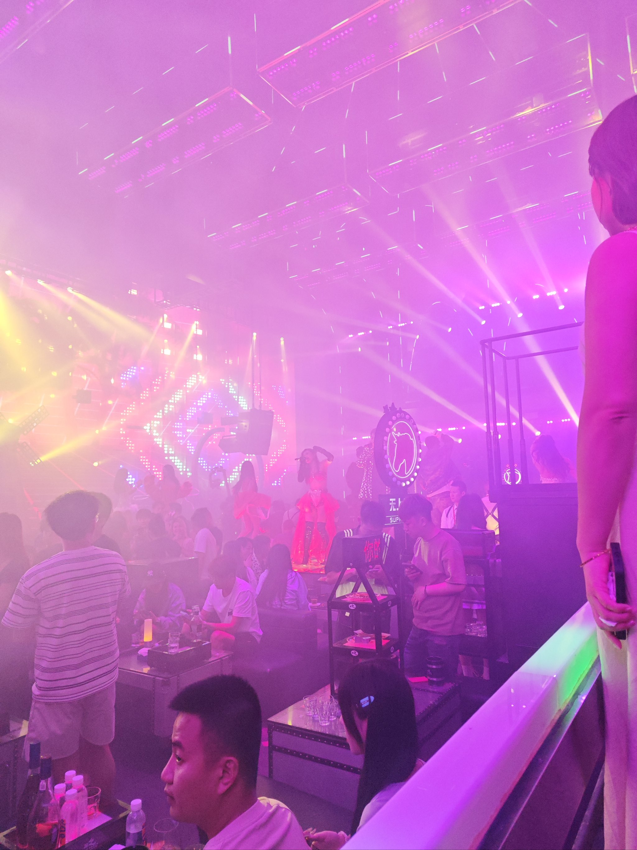 鄂州商务ktv低端场所推荐-梁子湖区ktv预定